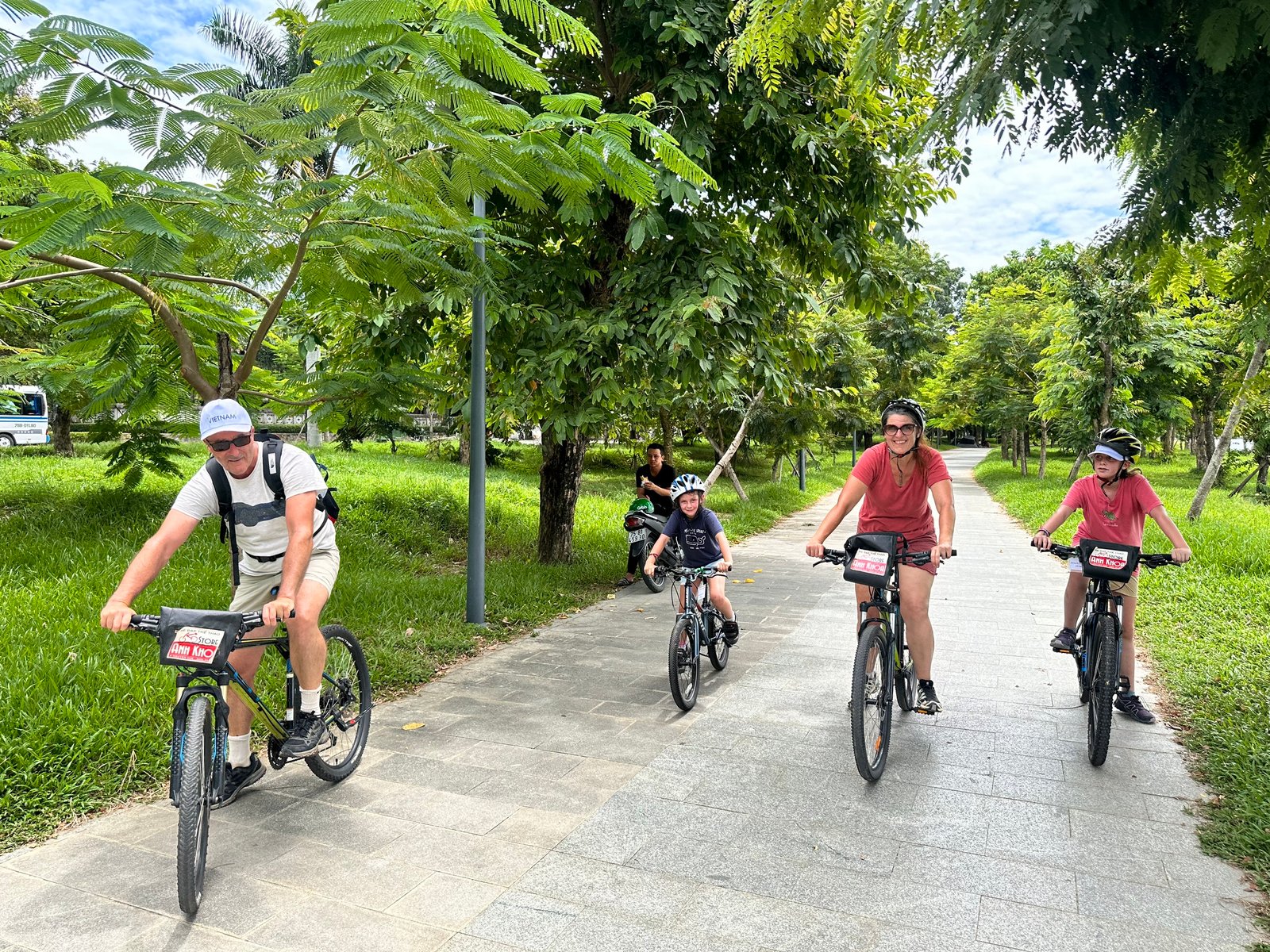 Hue Cycling Tour 1 Day